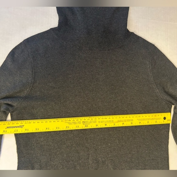 LOFT Ann Taylor Charcoal Gray Cowl Neck Sweater Cozy Elegance pull over Sz-M. D2 - Picture 11 of 11